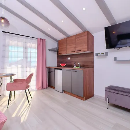 Apartment With A Parking Space Losinj, Losinj - 21417 Mali Lošinj