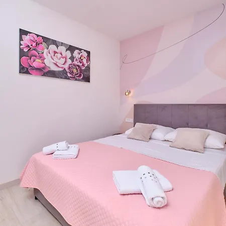 With A Parking Space Losinj, Losinj - 21417 Apartament Mali Lošinj