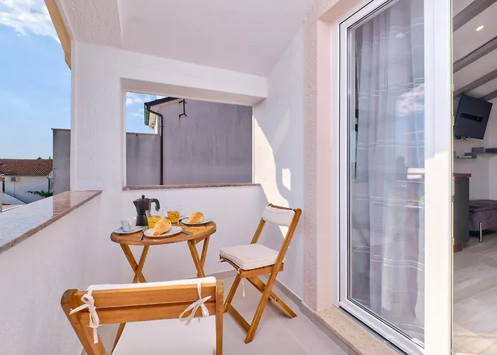 Apartament With A Parking Space Losinj, Losinj - 21417