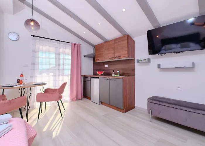 Apartament With A Parking Space Losinj, Losinj - 21417 Mali Lošinj
