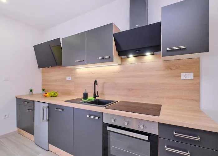 Apartament With A Parking Space Losinj, Losinj - 21417 *